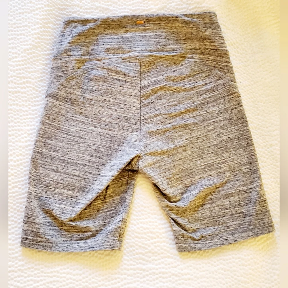 PINK Victorias Secret Women's Bike Shorts L - Picture 2 of 6